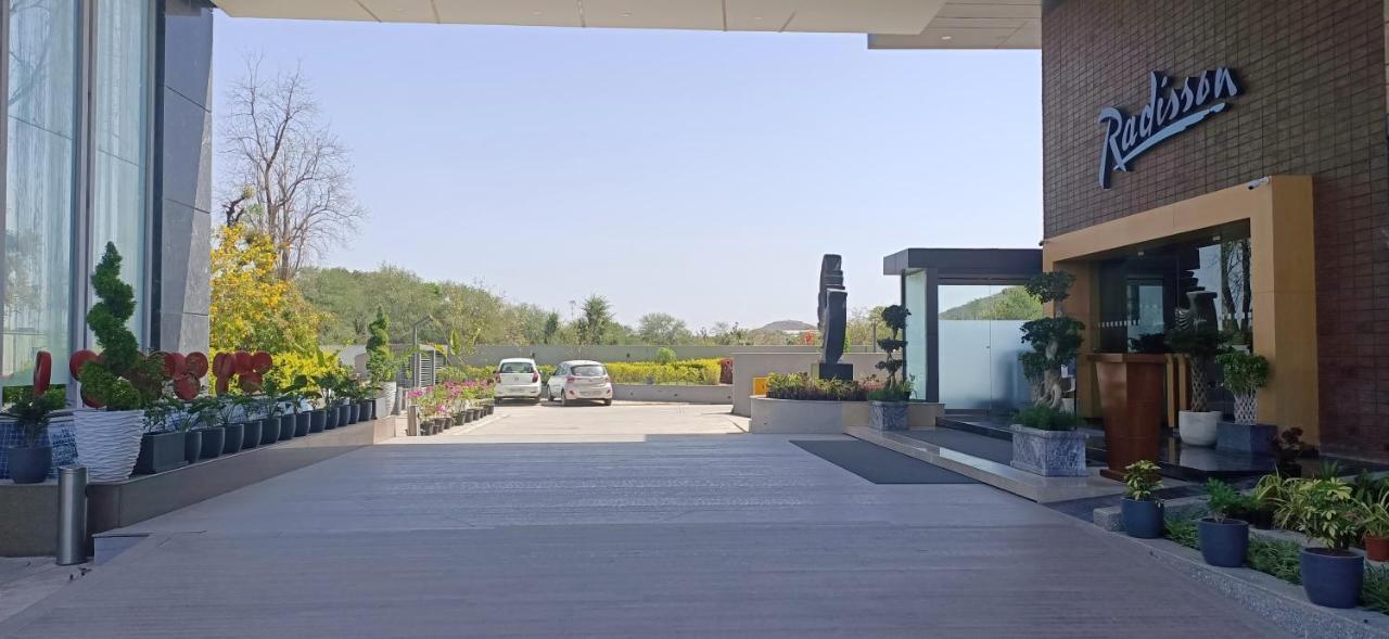 Radisson Hotel Nāthdwāra المظهر الخارجي الصورة